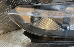 Фара правая для Honda Civic 2005 года на фотографиях