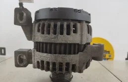 Генератор для Volvo C30 2007 года на фотографиях