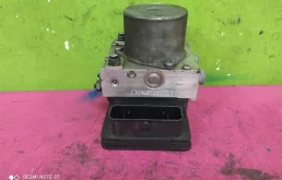 Блок ABS для Skoda Rapid 2014 года на фотографиях