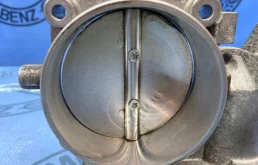 Дроссельная заслонка для Mercedes-Benz C class на фотографиях