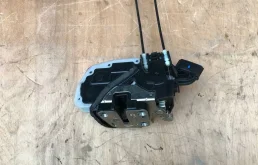 Замок передней левой двери для Nissan Note на фотографиях