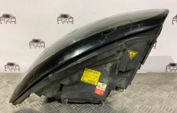 Усилитель переднего бампера для Volvo C30 на фотографиях