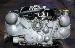 Двигатель для Subaru Legacy 2005 года на фотографиях
