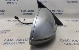 Стекла и зеркала для Audi A8 2010 года на фотографиях