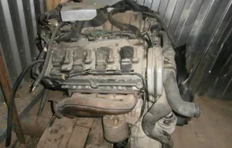 Двигатель без навесного для Audi A8 на фотографиях