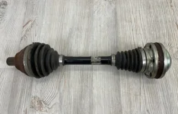 Привод передний левый для Volkswagen Tiguan 2007 года на фотографиях