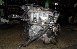 Двигатель для Nissan Serena 1999 года на фотографиях