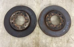 Диски тормозные передние (комплект) для Mitsubishi Pajero Sport 2025 года на фотографиях