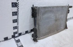 Радиатор охлаждения ДВС для Ford Explorer на фотографиях
