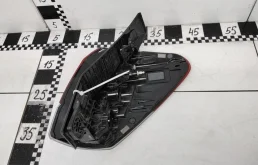 Фонарь левый для Subaru Forester на фотографиях