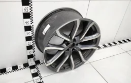 Диск колесный литой для Volvo XC90 2015 года на фотографиях