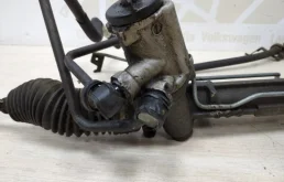 Рулевая рейка для BMW X3 2009 года на фотографиях