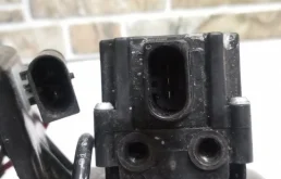 Компрессор пневмоподвески задний для BMW X6 2015 года на фотографиях