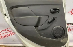 Дверь задняя левая для Renault Logan 2024 года на фотографиях