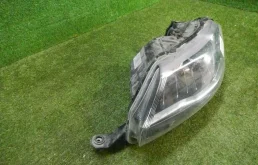 Фара левая для Skoda Rapid 2019 года на фотографиях