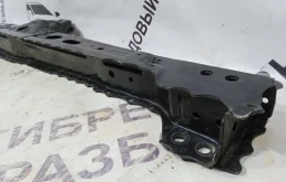 Подрамник двигателя для Toyota Corolla 2011 года на фотографиях