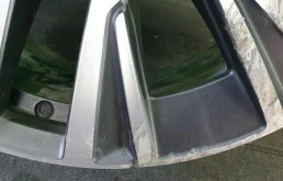 Диск колесный литой для Volvo XC90 2022 года на фотографиях