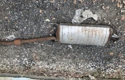 Резонатор глушителя для Toyota RAV4 2008 года на фотографиях