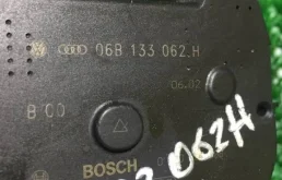 Блок дроссельной заслонки для Audi A4 2004 года на фотографиях