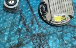 Блок розжига ксенона для Toyota RAV4 2017 года на фотографиях