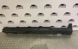 Накладка порога левая для Volvo C30 2006 года на фотографиях