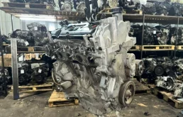 Двигатель для Nissan Serena 2006 года на фотографиях