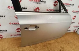 Дверь передняя правая для BMW X3 2005 года на фотографиях