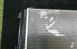 Радиатор охлаждения ДВС для BMW 3er 2023 года на фотографиях