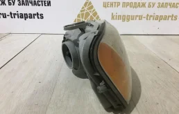 Фара правая для Hyundai Accent 2005 года на фотографиях