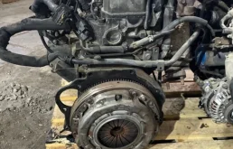 ГБЦ для Hyundai Starex 2002 года на фотографиях