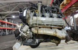 Двигатель для Toyota Land Cruiser на фотографиях