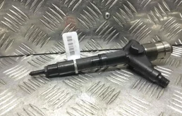 Форсунка топливная 166008H800 - 4 шт для Nissan X-Trail T30 RU 2001-2007