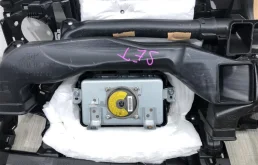 Подушка безопасности пассажира для Subaru Forester на фотографиях