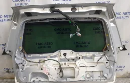 Двери для Volvo XC70 2009 года на фотографиях