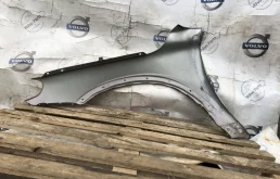 Крылья для Volvo XC70 2015 года на фотографиях