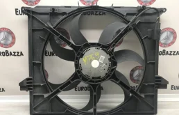 Вентилятор радиатора охлаждения ДВС для Mercedes-Benz M class 2006 года на фотографиях