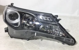 Фары для Toyota RAV4 2012 года на фотографиях