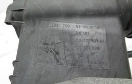 Корпус воздушного фильтра для Audi Q7 на фотографиях