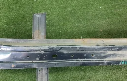 Усилитель бампера задний нижний для Hyundai Solaris 2014 года на фотографиях