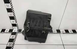 Корпус воздушного фильтра для Toyota RAV4 на фотографиях