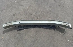 Усилитель бампера передний верхний для Opel Astra 2013 года на фотографиях