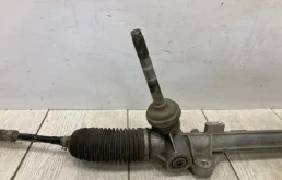 Рулевая рейка для Skoda Rapid 2014 года на фотографиях