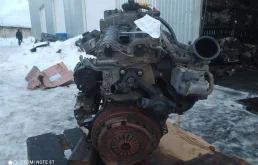 Двигатель без навесного для Volkswagen Polo 2008 года на фотографиях