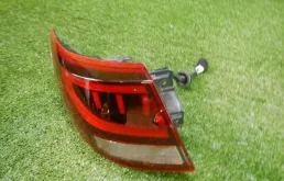 Противотуманка (ПТФ) задняя правая для Kia Rio X line 2022 года на фотографиях