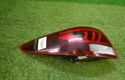 Противотуманка (ПТФ) задняя правая для Kia Rio X line 2022 года на фотографиях