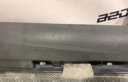 Накладка порога левая для Volvo C30 2006 года на фотографиях