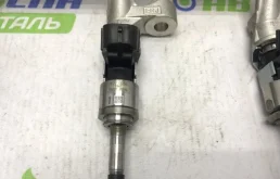 Форсунка топливная для Mazda CX 5 2020 года на фотографиях