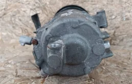 Компрессор кондиционера для Toyota Land Cruiser 2012 года на фотографиях