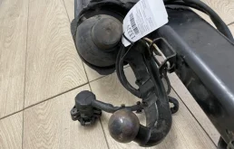 Фаркоп для Volkswagen Touareg на фотографиях