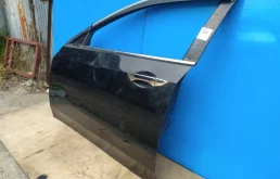 Двери для Honda Accord 2011 года на фотографиях